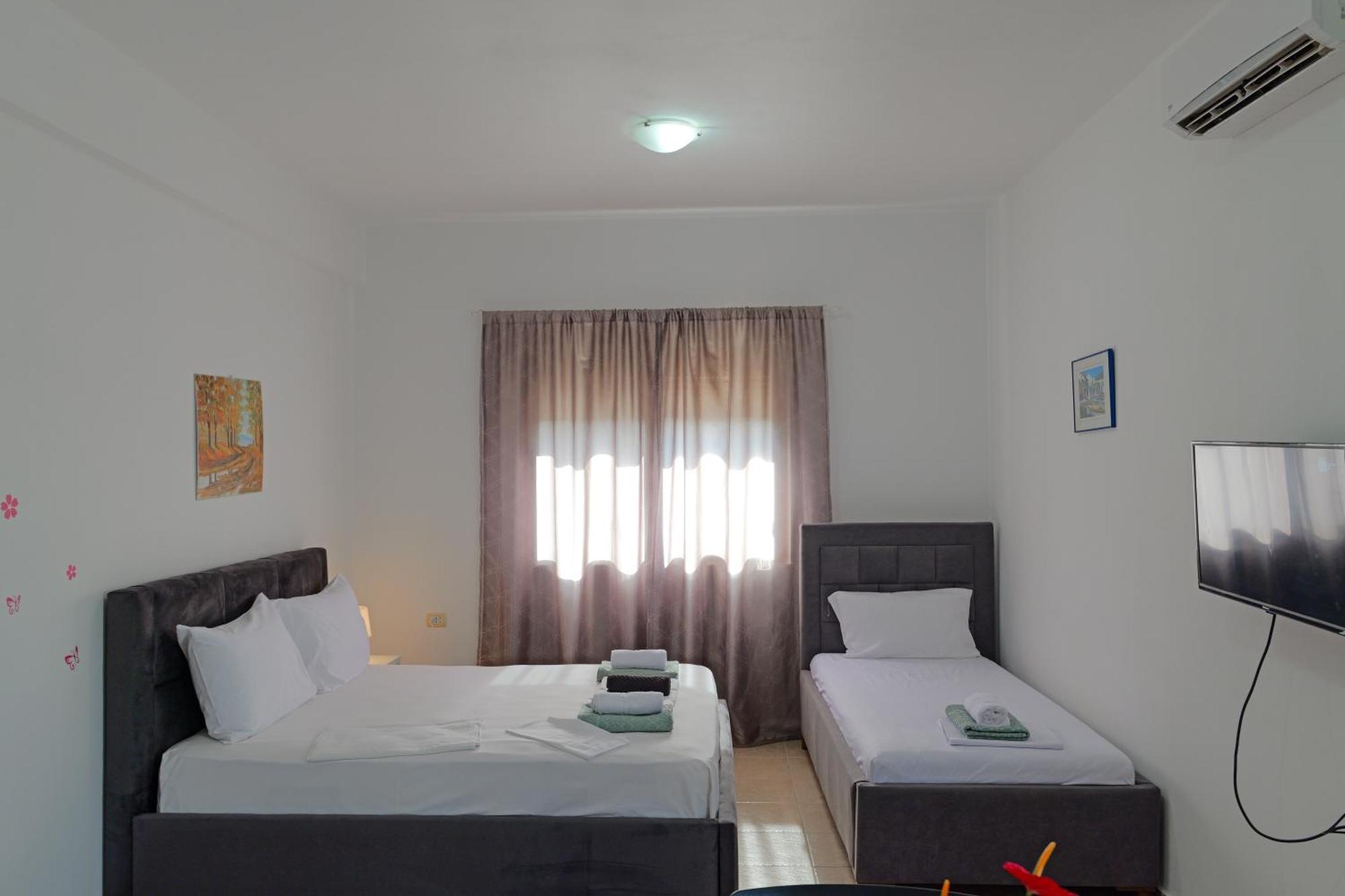 Central Garden Residence Sofia - Free Parking Ksamil Exterior photo