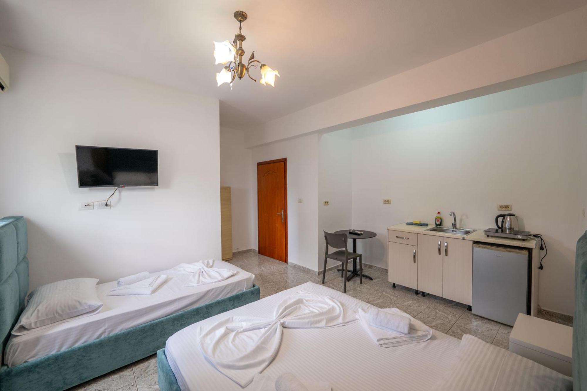 Central Garden Residence Sofia - Free Parking Ksamil Exterior photo