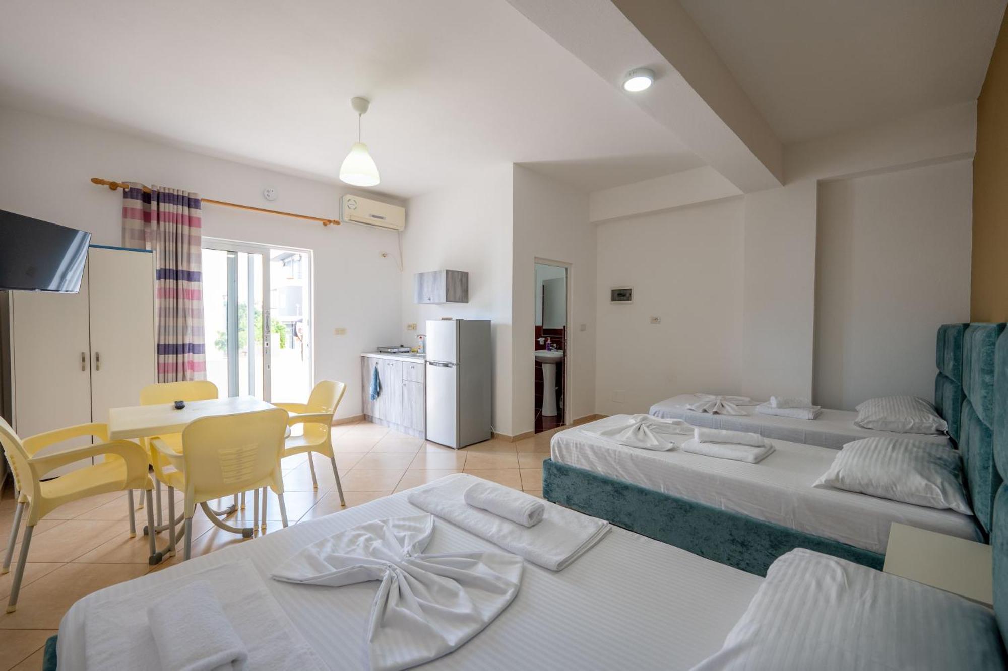 Central Garden Residence Sofia - Free Parking Ksamil Exterior photo